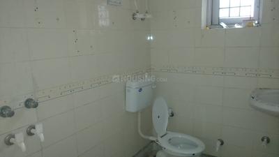 Bathroom Image of 1292 Sq.ft 2 BHK Independent House for rent in MU II Greater Noida for Rs. 18000
