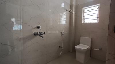 Bathroom Image of 1500 Sq.ft 3 BHK Apartment / Flat for sale in Purbalok Kolkata for Rs. 9600000