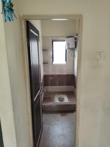 Bathroom Image of 850 Sq.ft 2 BHK Apartment / Flat for sale in Vishrambag Sangli for Rs. 3000000