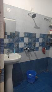 Bathroom Image of 600 Sq.ft 1 RK Builder Floor for rent in Mehu Wala Mafi Dehradun for Rs. 5999