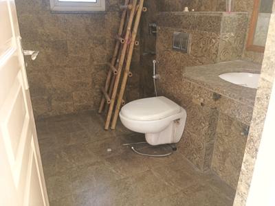 Common Bathroom Image of 2002 Sq.ft 3 BHK Apartment / Flat for sale in Experion The Heartsong, Sector 108 Gurgaon for Rs. 22500000