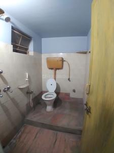 Bathroom Image of 1200 Sq.ft 2 BHK Builder Floor for rent in Bardhaman University Bardhaman for Rs. 12000