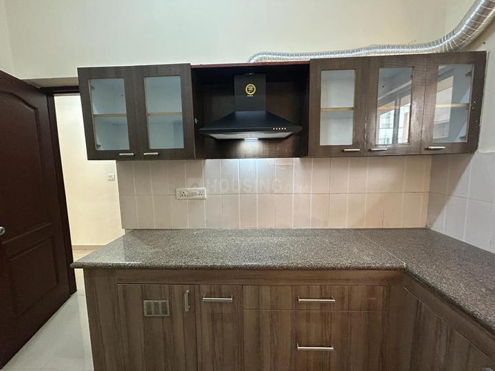 TNT Cresent Main Image 1