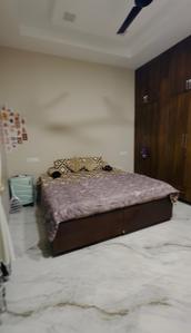 1 RK Independent Builder Floor
