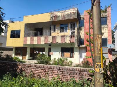 Image of 8000 Sq.ft 6 BHK Independent House for sale in Sector 28, Chandigarh for Rs. 450000000