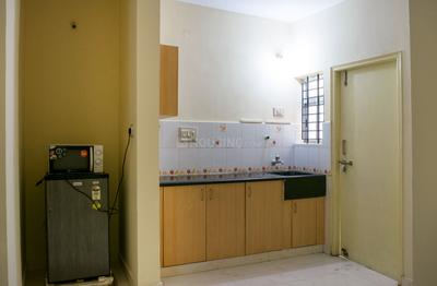 Kitchen Image of 1200 Sq.ft 3 BHK Apartment / Flat for rent in Bommasandra Bengaluru for Rs. 16000