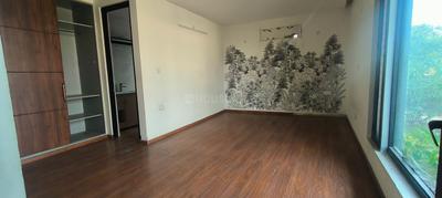 Balcony Image of 6000 Sq.ft 6 BHK Independent House for sale in Sector 72 Noida for Rs. 75000000