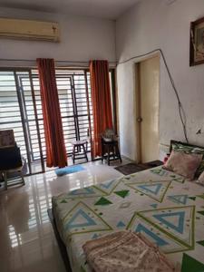 Bedroom Image of 3600 Sq.ft 3 BHK Independent House for rent in Thaltej Ahmedabad for Rs. 65000