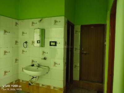 Bathroom Image of 1600 Sq.ft 2 BHK Independent House for rent in Omkar Nagar Nagpur for Rs. 19000