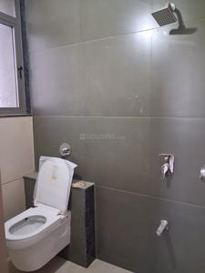 Bathroom Image of 1800 Sq.ft 2 BHK Apartment / Flat for rent in Stavik Heights, Bhadaj Ahmedabad for Rs. 23000