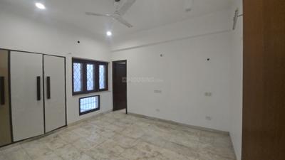 Bedroom Image of 2800 Sq.ft 4 BHK Builder Floor for rent in Panchsheel Park New Delhi for Rs. 180000