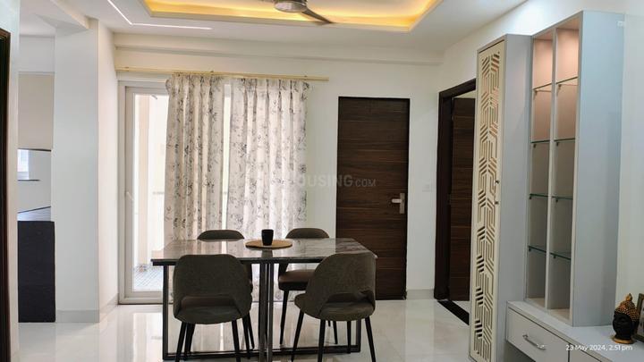 Elegant Ram Ratna Main Image 1