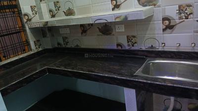 Kitchen Image of 1000 Sq.ft 2 BHK Builder Floor for rent in Phool Bagh Colony Lucknow for Rs. 12000