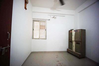Bedroom Image of 1395 Sq.ft 3 BHK Apartment / Flat for sale in Maninagar Ahmedabad for Rs. 8950000