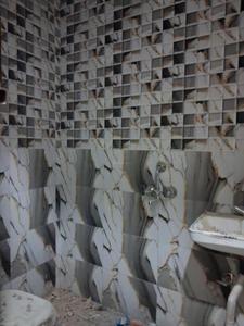 Common Bathroom Image of 980 Sq.ft 2 BHK Apartment / Flat for sale in JMD Vinayak Heights, Sector 74 Noida for Rs. 4200065