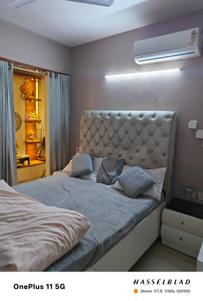 Bedroom Image of 1125 Sq.ft 3 BHK Apartment / Flat for rent in Aditya World City Ghaziabad for Rs. 17000