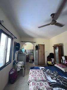 Bedroom Image of 1600 Sq.ft 2 BHK Builder Floor for rent in Sector 41 Noida for Rs. 35000