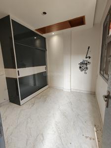 Bedroom Image of 367 Sq.ft 1 BHK Apartment / Flat for rent in DLF Capital Greens Phase 1 And 2, Karampura New Delhi for Rs. 27000