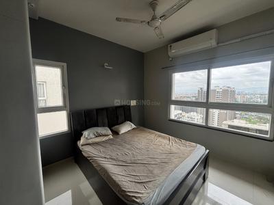Bedroom Image of 950 Sq.ft 2 BHK Apartment / Flat for rent in Godrej Infinity, Mundhwa Pune for Rs. 38000