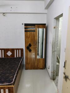 Bedroom Image of 612 Sq.ft 2 BHK Apartment / Flat for rent in Vaishno Devi Circle Ahmedabad for Rs. 25000
