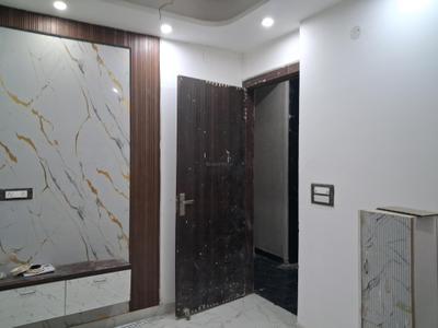 Living Room Image of 960 Sq.ft 2 BHK Apartment / Flat for sale in H And S Shivalik Tower, Sector 73 Noida for Rs. 3400000