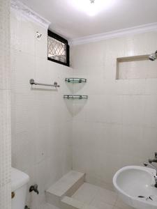 Common Bathroom One Image of 1900 Sq.ft 3 BHK Apartment / Flat for sale in Bandhu Vihar, Sector 10 Dwarka New Delhi for Rs. 30600000