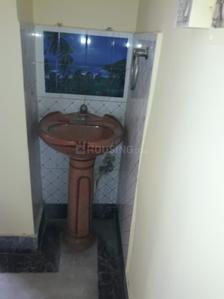 Bathroom Image of 950 Sq.ft 2 BHK Apartment / Flat for sale in Lake Town Kolkata for Rs. 3500000