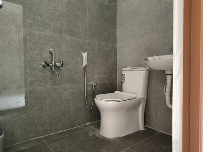 Common Bathroom Image of 1128 Sq.ft 2 BHK Apartment / Flat for sale in Kotturpuram Chennai for Rs. 16000000