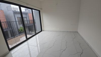 Balcony Image of 2443 Sq.ft 3 BHK Apartment / Flat for rent in Casagrand Amberley, Thazhambur Chennai for Rs. 40000