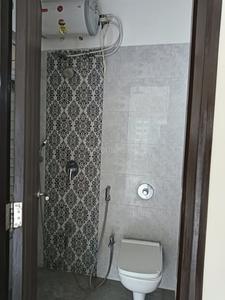 Bathroom Image of 950 Sq.ft 2 BHK Apartment / Flat for rent in Marathon Nexzone Aura 1, Panvel Navi Mumbai for Rs. 23000