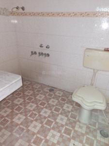 Bathroom Image of 1800 Sq.ft 1.5 BHK Builder Floor for rent in Indira Nagar Lucknow for Rs. 14000