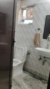 Image of 1170 Sq.ft 2 BHK Apartment / Flat for rent in Ramprastha Pearl Court, Vaishali, Ghaziabad for Rs. 35000
