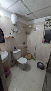 Bathroom Image of 915 Sq.ft 2 BHK Apartment / Flat for sale in Amrapali Princely Estate, Sector 76 Noida for Rs. 8500000