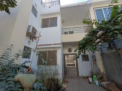 Image of 3008 Sq.ft 4 BHK Villa for sale in Paramount Golfforeste Villas, Surajpur, Greater Noida for Rs. 33000000