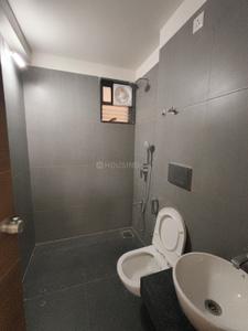 Bathroom Image of 1250 Sq.ft 3 BHK Apartment / Flat for rent in Shivalik Green View, Shantigram Ahmedabad for Rs. 58000