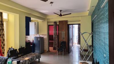 Living Room Image of 1150 Sq.ft 2.5 BHK Apartment / Flat for rent in Gardenia Glory, Sector 46 Noida for Rs. 41000