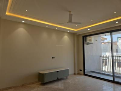 Bedroom Image of 4050 Sq.ft 4 BHK Builder Floor for sale in Model Town New Delhi for Rs. 85500000