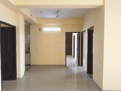 Living Room Image of 1350 Sq.ft 3 BHK Apartment / Flat for sale in Rishabh Cloud 9 Towers, Vaishali Ghaziabad for Rs. 12500000