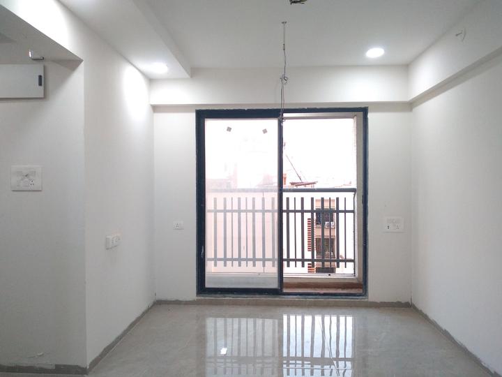 Rajhans Moonstone Main Image 1