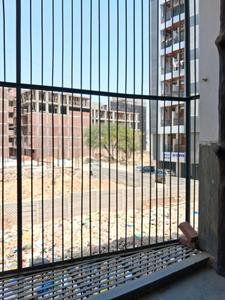 Bedroom Two Image of 1050 Sq.ft 2 BHK Apartment / Flat for sale in Avenue 1, Sector 73 Noida for Rs. 4200000