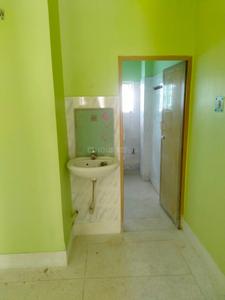 Bathroom Image of 900 Sq.ft 2 BHK Builder Floor for rent in Kalyani Nadia for Rs. 12000