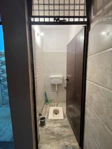 Bathroom Image of 1300 Sq.ft 2 BHK Builder Floor for rent in Pushpanjali Pushp Kunj, Khandari Agra for Rs. 15000