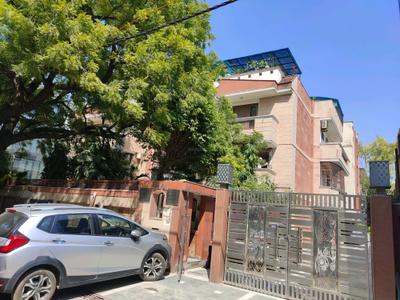 Building Image of 4950 Sq.ft 4 BHK Apartment / Flat for sale in Parnami Associates Builder, Punjabi Bagh New Delhi for Rs. 65000000