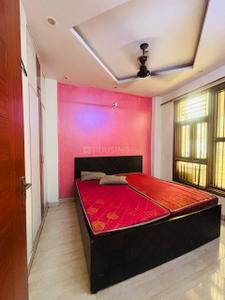 Bedroom Image of 500 Sq.ft 1 BHK Builder Floor for rent in Dwarka Mor New Delhi for Rs. 12500
