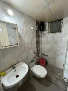 Bathroom Image of 963 Sq.ft 2 BHK Apartment / Flat for rent in Swagat Afford, Sargasan Gandhinagar for Rs. 29000