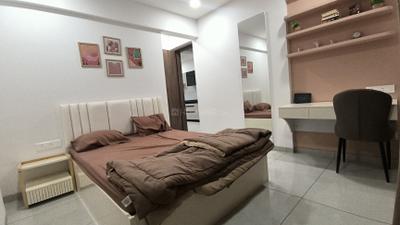 Bedroom Image of 1000 Sq.ft 2 BHK Apartment / Flat for sale in Kothrud Pune for Rs. 15000000