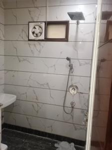 Bathroom Image of 2700 Sq.ft 4 BHK Builder Floor for rent in Pitampura New Delhi for Rs. 125000