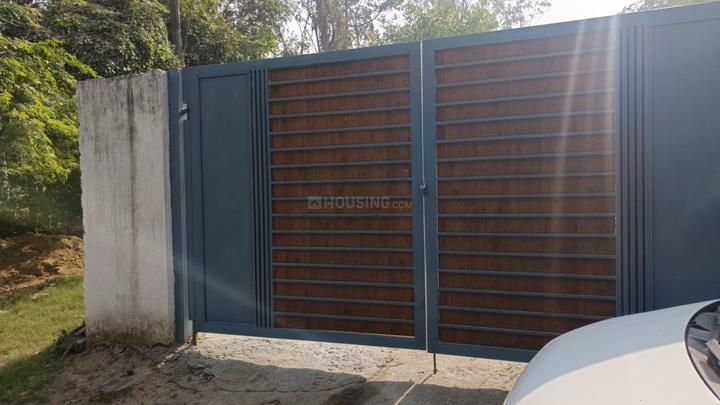 W 23 sainik farm south delhi Main Image 1