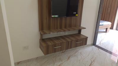 Living Room Image of 638 Sq.ft 1 BHK Apartment / Flat for rent in Mahalakshmi Nagar Indore for Rs. 17000