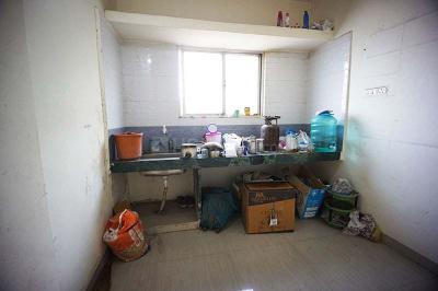 Kitchen Image of 554 Sq.ft 1 BHK Apartment / Flat for sale in Narhe Pune for Rs. 2100000